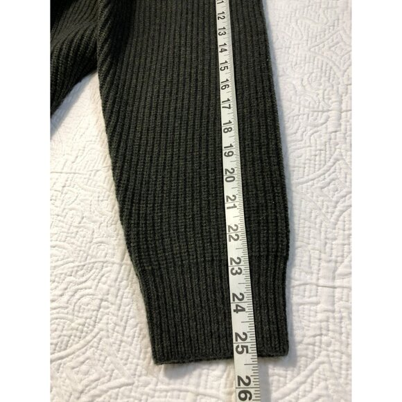 NWT L.L. Bean 100% LambsWool Sweater Size L-Reg Waterfowl Mens Olive Green - Picture 10 of 13